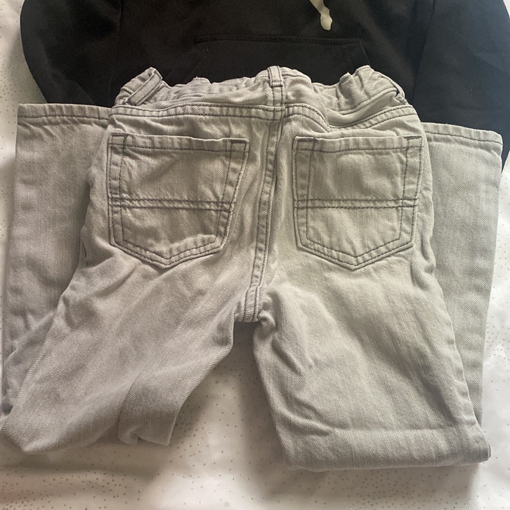 Puma Sweatshirt W/Grey Jeans 👖 - Picture 4 of 4